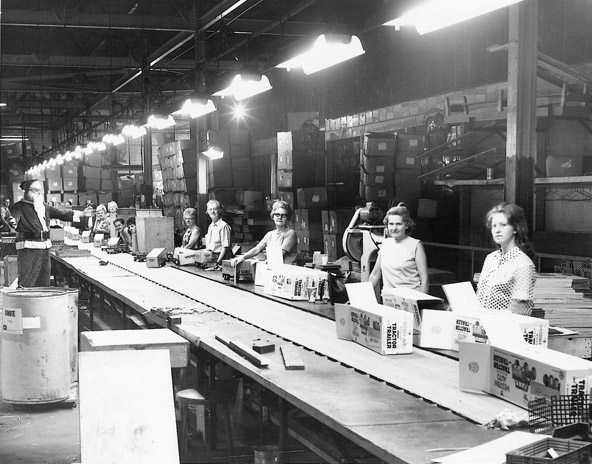 Marx Toy factory production line