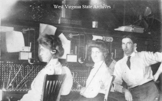 Bertha Michelfelder (Hager) and Flora McCracken, 1909 Woodsdale telephone
exchange. Carol Ebeling Collection