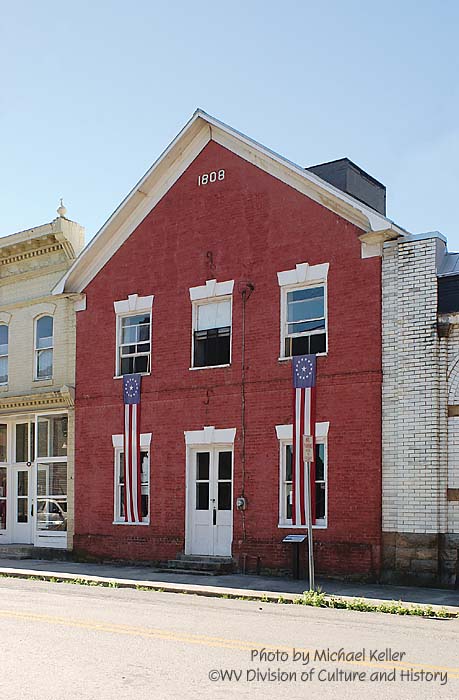 modern view of old Randolph courthouse